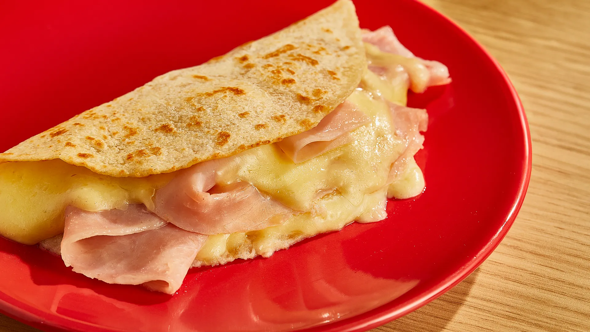 Fotografía de Quesadilla con jamón